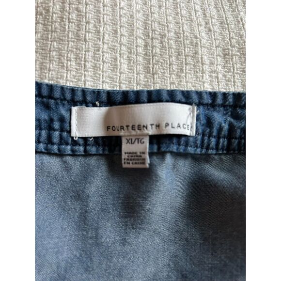 Fourteenth Place women's x-large Chambray popover top long Sleeve white trim - Picture 2 of 4